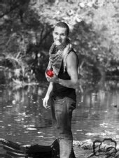 Leeon Photography - Jamie's APple