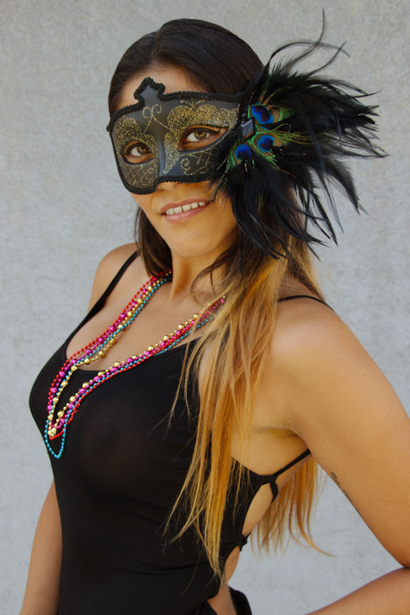 On The Go Photography - Mardi Gra Girl