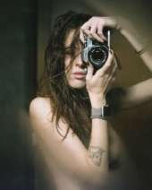 Anna - Who's shooting who?